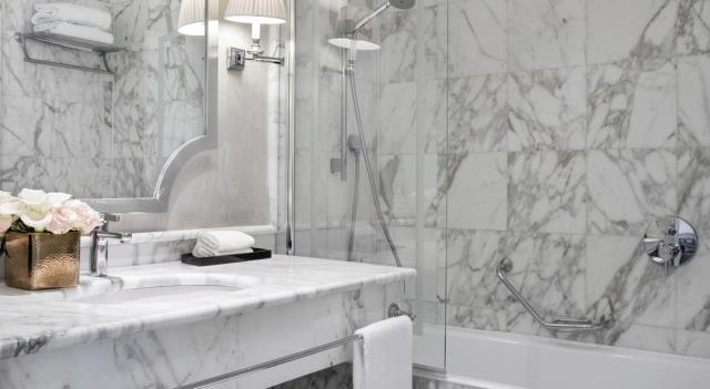 Une salle de bain.