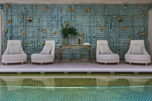 La piscine.