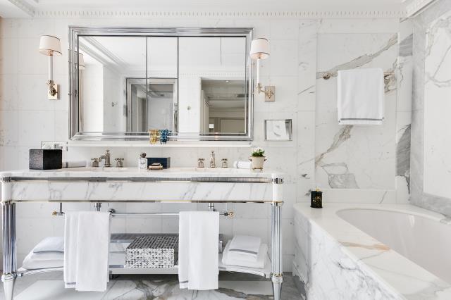 Une salle de bains.