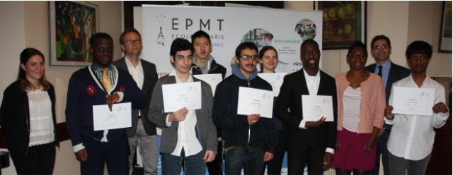 (de g. à d.) : Margot Leclercq, Chargée de maintien dans l'emploi, Elior France, Isaac Louismar, Laurent Benoist, Chargé de mission Insertion des jeunes en situation de handicap, Education Nationale, Achille Vertanessian, Thomas Ye, Mohamed Lanouar, Flore