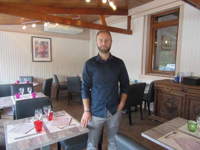 Le restaurant de Sébastien Marlin compte 80 couverts, répartis en 3 salles.
