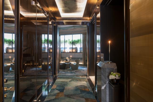 Le luxe décalé de l'hôtel Nolinski, à Paris (1er).