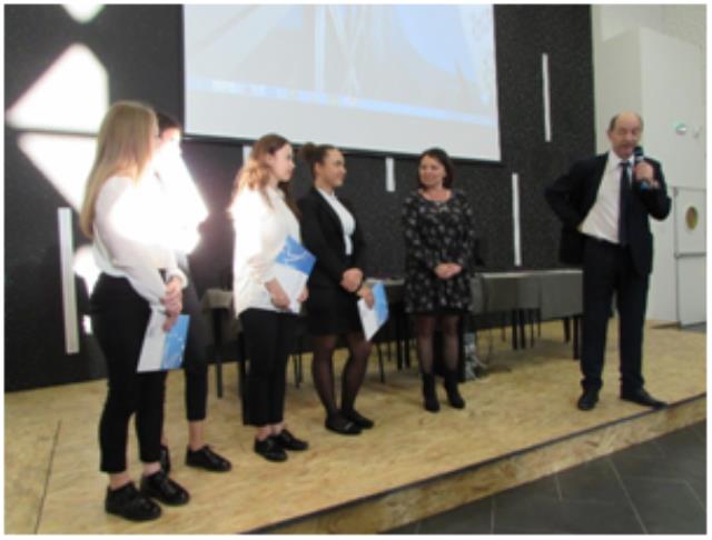 Manon, Agathe, Gwendoline et Jackeline, élèves de bac STHR en stage à Lleida, Espagne