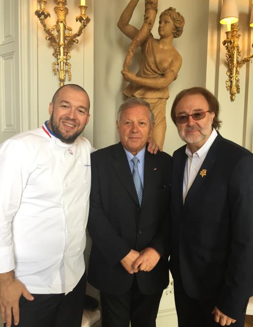 De nombreuses personnalités du monde de la gastronomie étaient présentes, parmi elles : le MOF Guillaume Gomez, chef de l'Elysée, le triple étoilé Georges Blanc et le Meilleur sommelier du monde Philippe Faure-Brac.