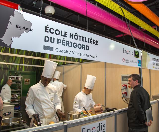 L'équipe de l'Ecole Hôtelière du Périgord Campus Dordogne - Boulazac restera la première détentrice du Trophée des futures étoiles