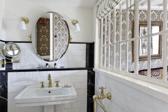 Une salle de bain.