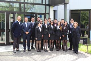 Les jeunes sommeliers de l'école hôtelière de Hong Kong au CEFPPA Adrien Zeller