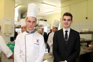 Jordan Holzhammer, apprenti du chef Stephan Schneider à l'Auberge Saint Walfrid à Sarreguemines...