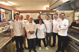 Les chefs et professeurs initiateurs du projet du livre de recette