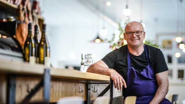 Xavier Hamon, ravi de pouvoir mettre sa philosophie slowfoodienne en pratique dans son nouveau comptoir