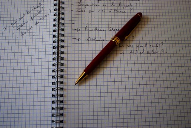 À condition de respecter certaines règles, il est tout à fait possible de prendre des notes en entretien d'embauche