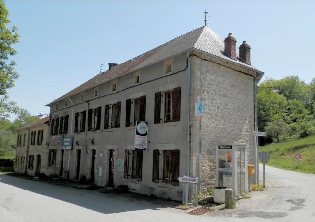 L'Auberge de la cascade, à Saint-Martin-Château (Creuse).