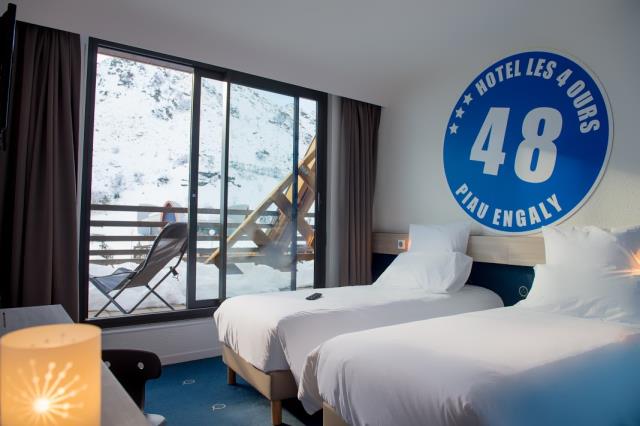 La moitié des chambres donnent sur les pistes