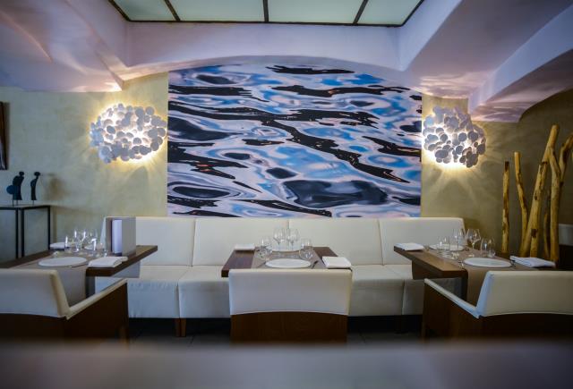 La salle voûtée du restaurant Mickaël Féval, Table de Goût'