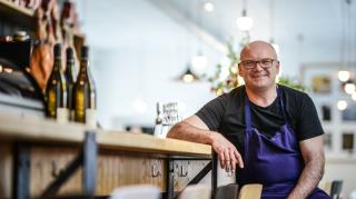 Xavier Hamon, ravi de pouvoir mettre sa philosophie slowfoodienne en pratique dans son nouveau...