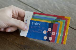 Les monnaies locales permettent de dynamiser l'économie locale. Ici, des Stücks.