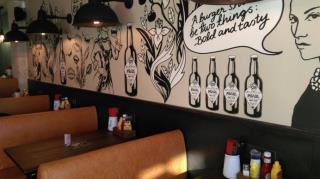 45 couverts pour le 3ème FrogBurger tout juste ouvert à Neuilly.