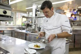 Harald Wohlfahrt, chef du Schwarzwaldstube à Baiersbronn, 3 étoiles Michelin.