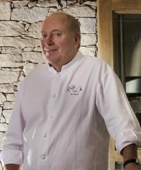René Meilleur, chef du restaurant La Bouitte (3 étoiles Michelin à Saint-Martin-de-Belleville), a...