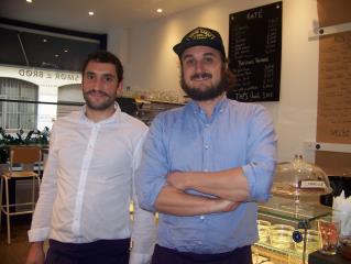Le chef et gérant Emmanuel Bodhuin (à droite), avec son responsable de salle Guillaume Gillet