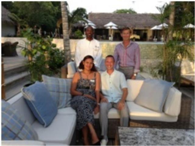 De gauche à droite : Keith Rolle chef exécutif, Wilfried Vincent  directeur général, Lydia Rua directrice adjointe et Julien Dumont directeur de l'hôtel.