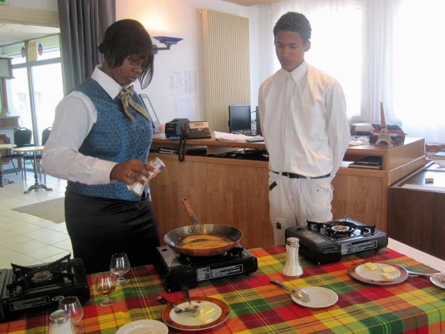 Les élèves du lycée polyvalent Nord Caraïbe ont fait découvrir les spécialités de la gastronomie martiniquaise aux élèves du lycée Les Côtes de Villebon de Meudon