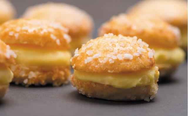 Sushi Shop et La Tarte Tropézienne s'associent pour proposer un nouveau dessert : les baby trop.