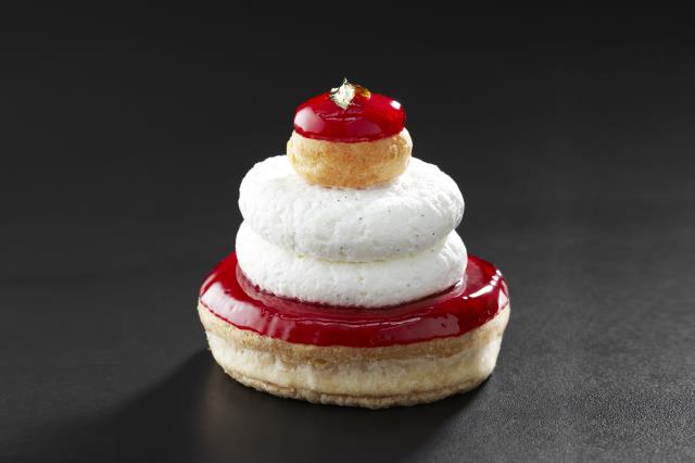 Saint-Honoré framboise-anis vert.