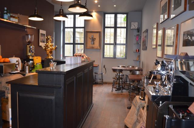 La boutique de la rue des Batignolles dans le 17ème. Un 'état d'esprit'.