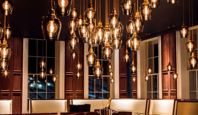 Lampes soufflées à la main pour une ambiance wagon lits