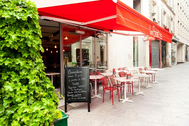 Le restaurant-cinéma Les Bobines a ouvert au 84 rue René Boulanger (Paris, Xe) début juin.