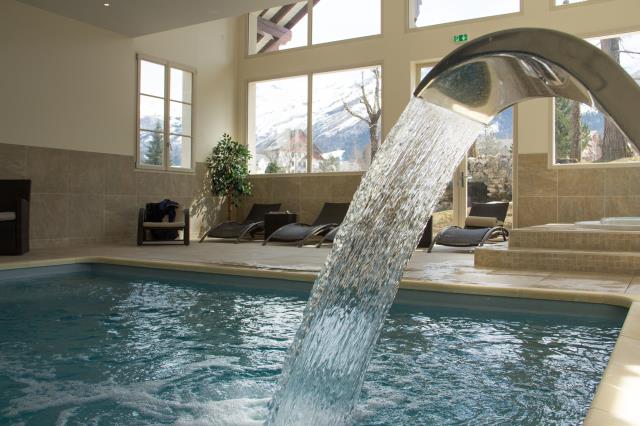 Aux 800 K€ d'investissement, il faut ajouter les frais d'entretien du Spa. Le seul poste d'analyse de l'eau revient à 180 €/mois !