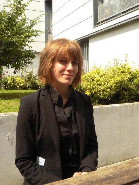 Agée de 23 ans, Alicia Poupeney passe en 2e année de BTS option B. La bachelière (L) est entrée à l'EPMTTH et a obtenu au cours de sa mise à niveau un bac technologique,  en alternance à l'hôtel Marriott Aéroport Charles de Gaulle où elle est toujours en 