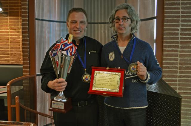 De gauche à droite, Pascal Poupon (Pizza Paolo à Chalon-sur-Saône) et Olivier Perrot (Le Terminus à Tournus), sacrés champions du monde de pizza due à Parme (Italie) en avril dernier.