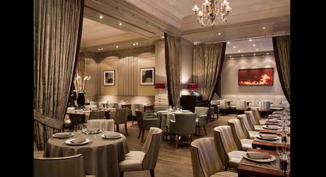 Le restaurant 16 Haussmann du Marriott Paris Opéra Ambassador.
