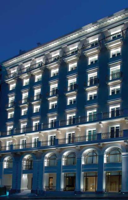 L'hôtel possède 59 chambres et 43 suites, dont une Penthouse Suite de plus de 350 m2.