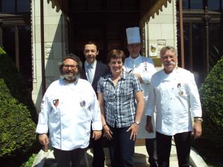 de gauche à droite, Philippe Gardette, Christophe Pnza formateur restaurant, Anne Brasseur,...