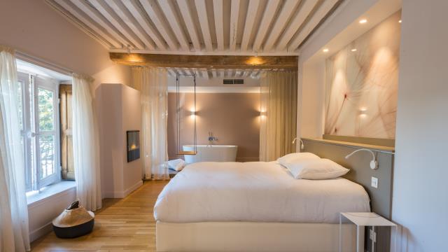L'enseigne lyonnaise Mihotel propose des suites de luxe qui répondent aux attentes des amateurs de staycation.