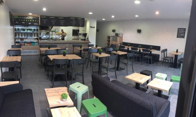 L'enseigne, concentrée sur les zones de bureaux, teste aussi un autre axe de développement : les centres d'affaire.