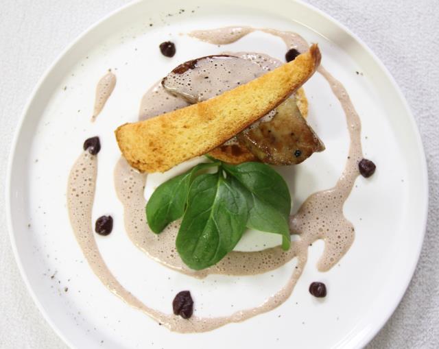 Foie gras et emulsion à la moutarde violette, Pascal Bonamy, restaurant La Colombe à Hyères