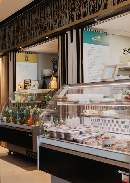 Les échoppes du foodcourt. Une à deux cellules supplémentaires pourraient être créées à terme : d'autres restaurateurs sont en effet intéressés par le concept.