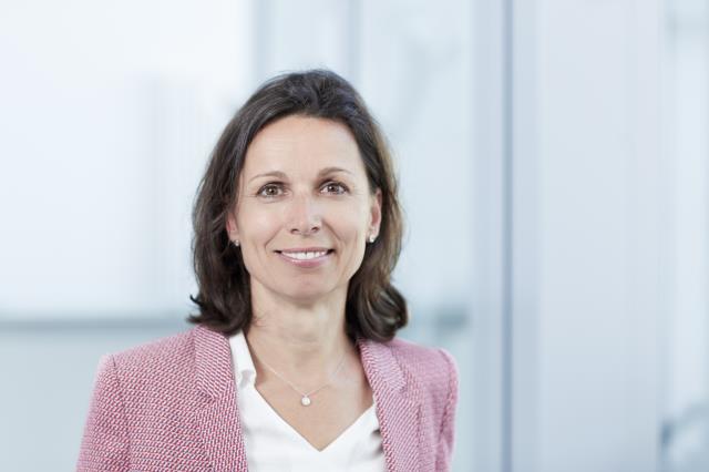 « Nous avons quelque 40 000 références sur notre site de vente en ligne » , souligne Marie-Pierre Cendré, directrice de la filiale France de Vega EMG.