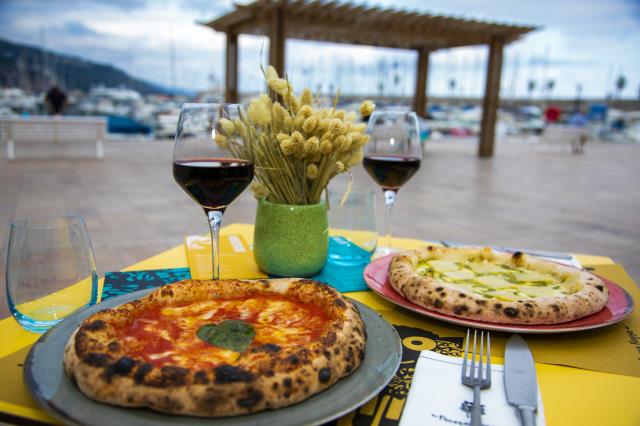 Les pizzas oscillent entre classicisme et créativité.