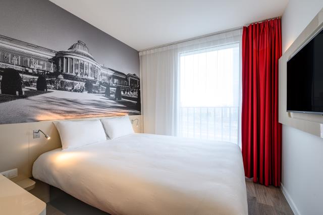Chambre du B&B Hotels de Bruxelles-Midi.