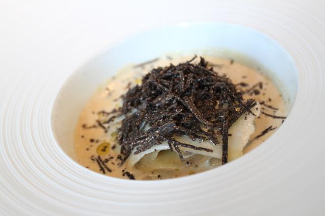 Les ravioles au foie gras, parmesan et truffes de Philippe Da Silva