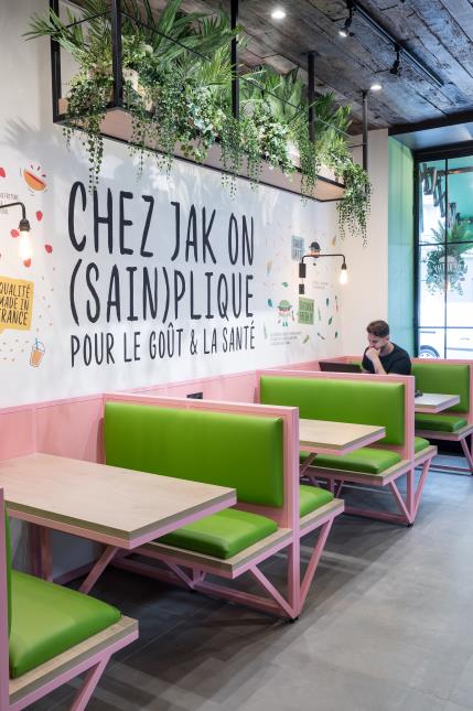 L'enseigne Jak Healthy a été fondée à Paris.