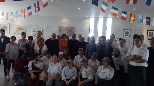 Photo de famille pour les apprentis qui ont participé à ces deux jours d'échanges à Agen.