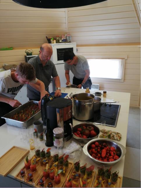 Réalisation des verrines dans la cuisine