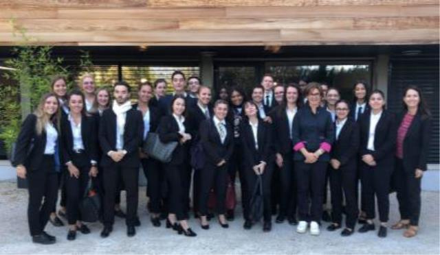 La classe 2ème année BTS Management en Hôtellerie Restauration option C hébergement du lycée François Rabelais