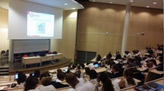 intervention de Thierry Gibilaro directeur de l'Interbev Ile de France devant les étudiants de la...
